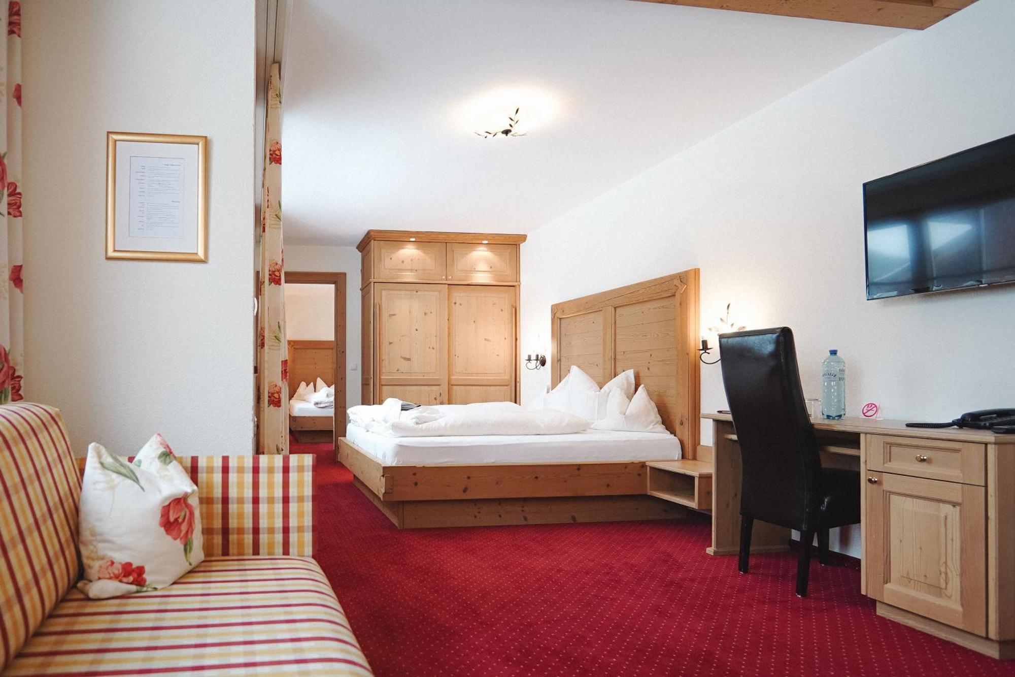 Hotel Acerina Superior 莱赫阿尔贝格 外观 照片