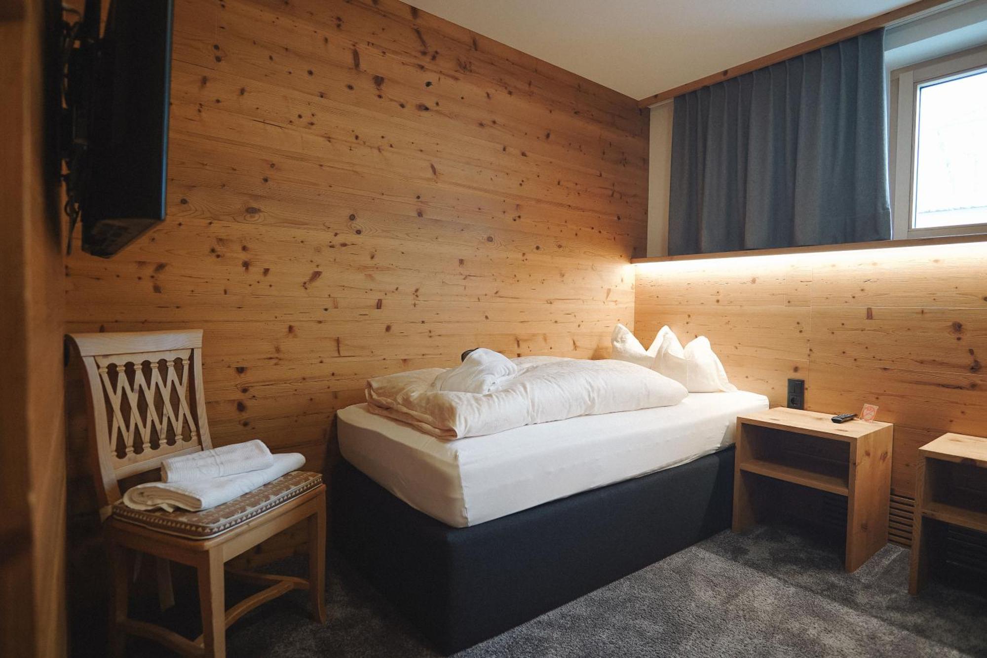 Hotel Acerina Superior 莱赫阿尔贝格 外观 照片